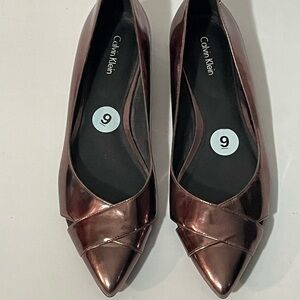 Calvin Klein Women's Metallic Burgundy Pointed-Toe Flats, size 9